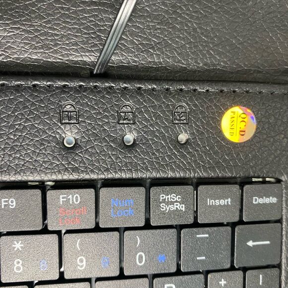 Irulu (7”-8”) Micro USB Keyboard Case with Stand. - Picture 6 of 10